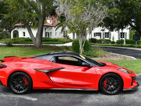 Used 2023 Chevrolet Corvette Z06 w/ Stealth Interior Trim Package RWD image 45