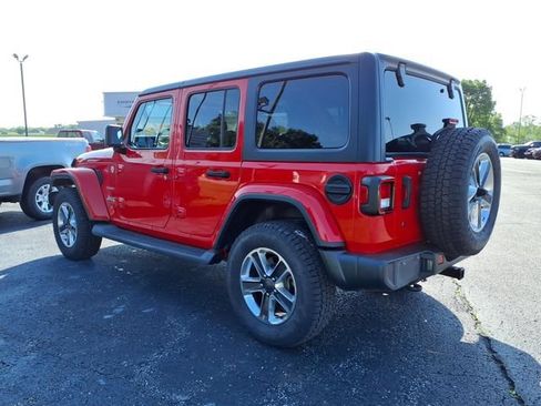 Used 2020 Jeep Wrangler Unlimited Sahara AWD/4WD image 5