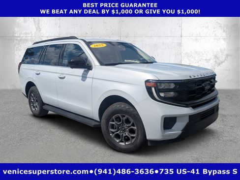 Used 2025 Ford Expedition Active image 1