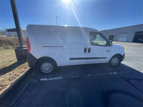 Used 2020 RAM ProMaster City Tradesman image 11