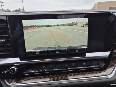 Used 2025 GMC Sierra 3500 SLE AWD/4WD image 16