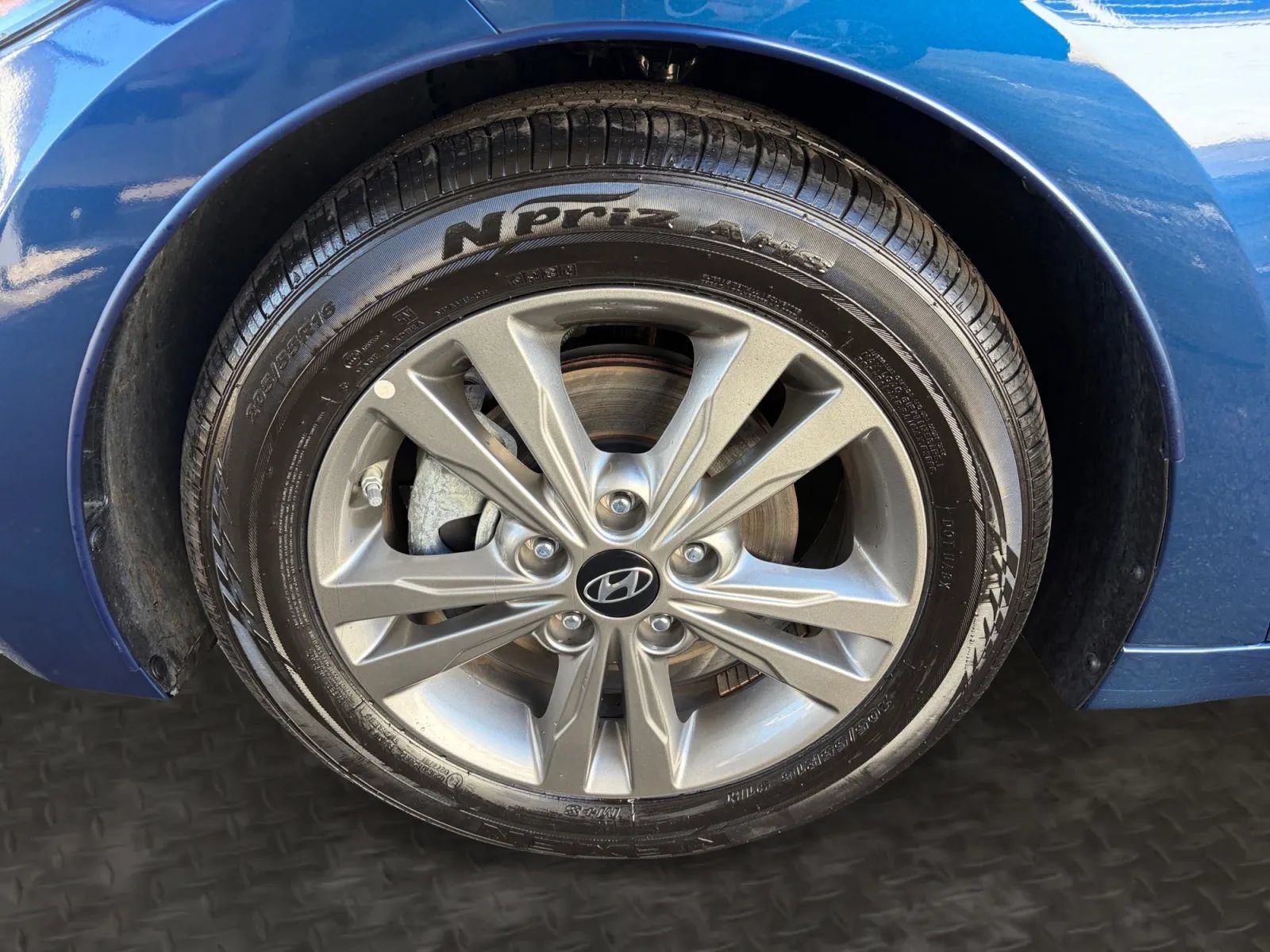 Used 2017 Hyundai Elantra Value Edition FWD image 36