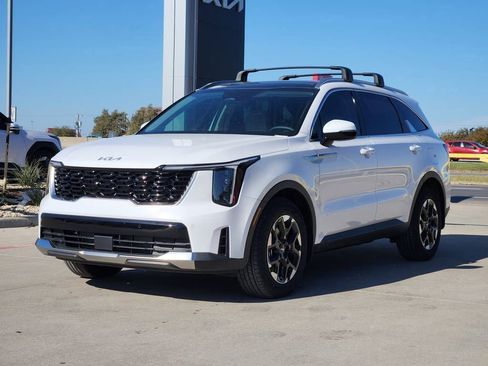 New 2026 Kia Sorento S w/ S Panoramic Sunroof Package FWD image 2
