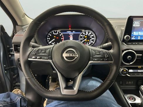 Used 2025 Nissan Sentra SR image 19