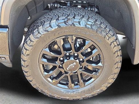 New 2026 Chevrolet Silverado 2500 LT w/ Trail Boss Package image 9