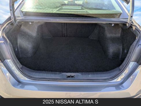 Used 2025 Nissan Altima 2.5 S image 20