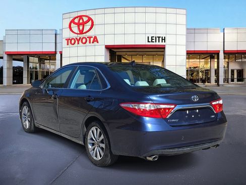 Used 2015 Toyota Camry XLE image 7