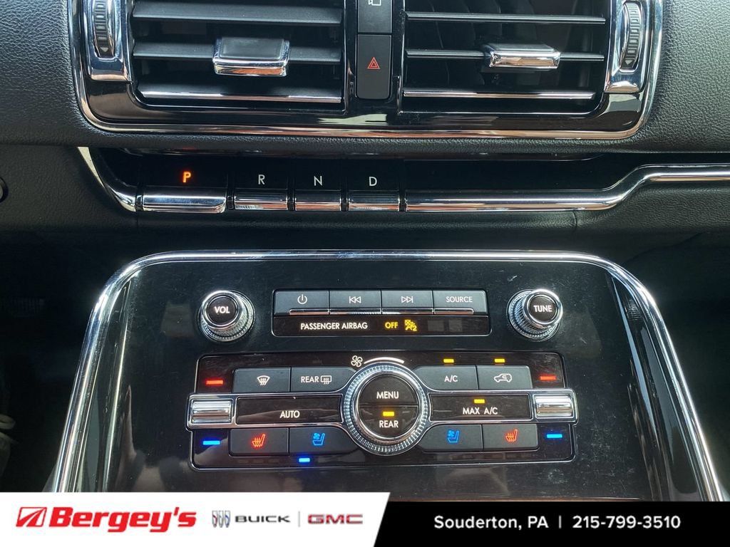 Used 2020 Lincoln Navigator Reserve w/ Equipment Group 208A Reserve AWD/4WD image 18