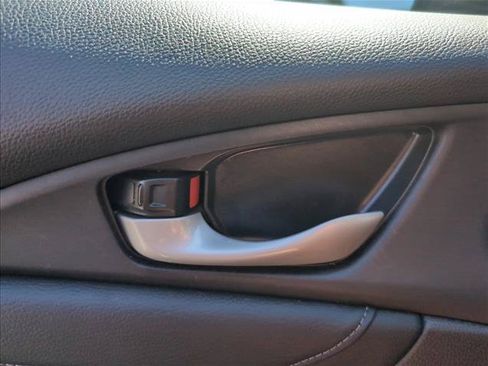 Used 2017 Honda Civic EX-L image 18