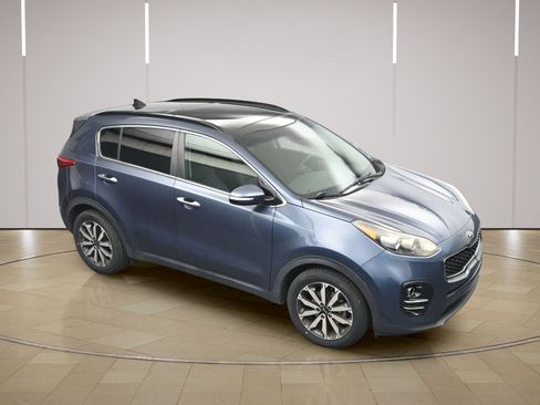 Used 2018 Kia Sportage EX w/ EX Premium Package FWD image 31