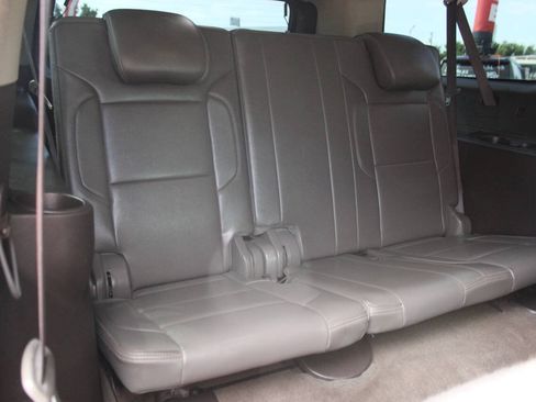 Used 2017 GMC Yukon XL Denali AWD/4WD image 13