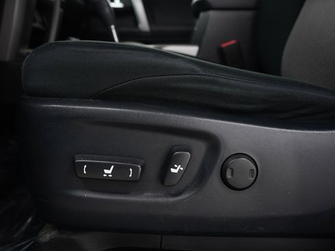 Used 2018 Toyota 4Runner SR5 image 26