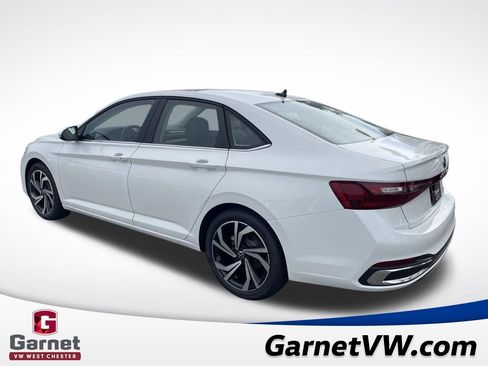 New 2026 Volkswagen Jetta SEL image 3