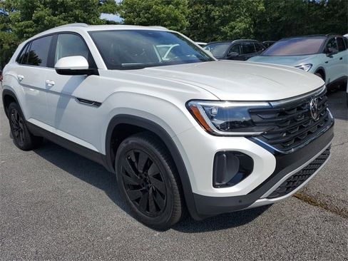 New 2026 Volkswagen Atlas Cross Sport SE image 3