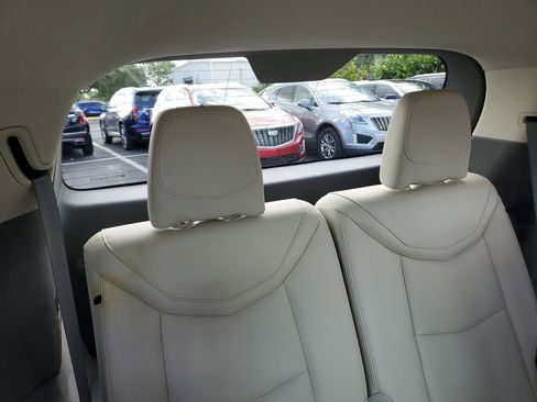 Used 2020 Cadillac XT6 Premium Luxury FWD image 26