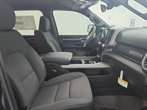 New 2026 RAM 1500 Big Horn AWD/4WD image 32