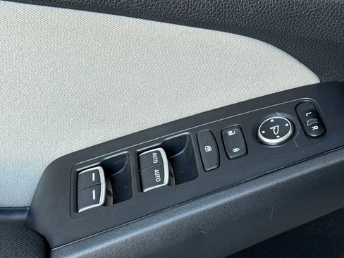 Used 2023 Honda Civic LX image 13