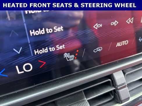 Used 2025 Chevrolet Equinox EV RS image 6