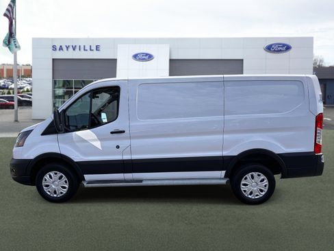 Used 2024 Ford Transit 250 Low Roof w/ Exterior Upgrade Package RWD image 2