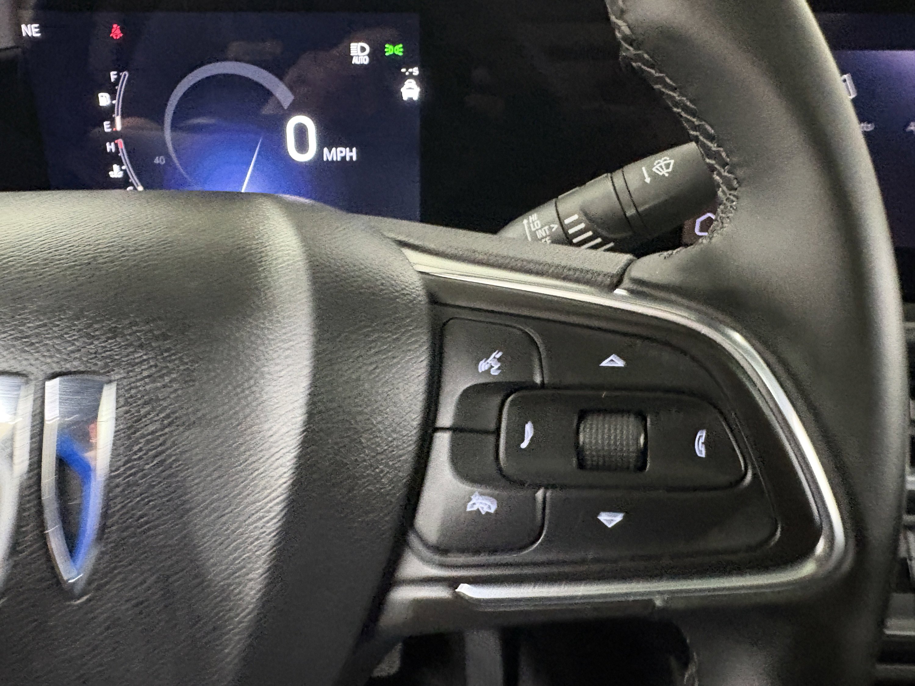 Used 2025 Buick Envista Sport Touring FWD image 32
