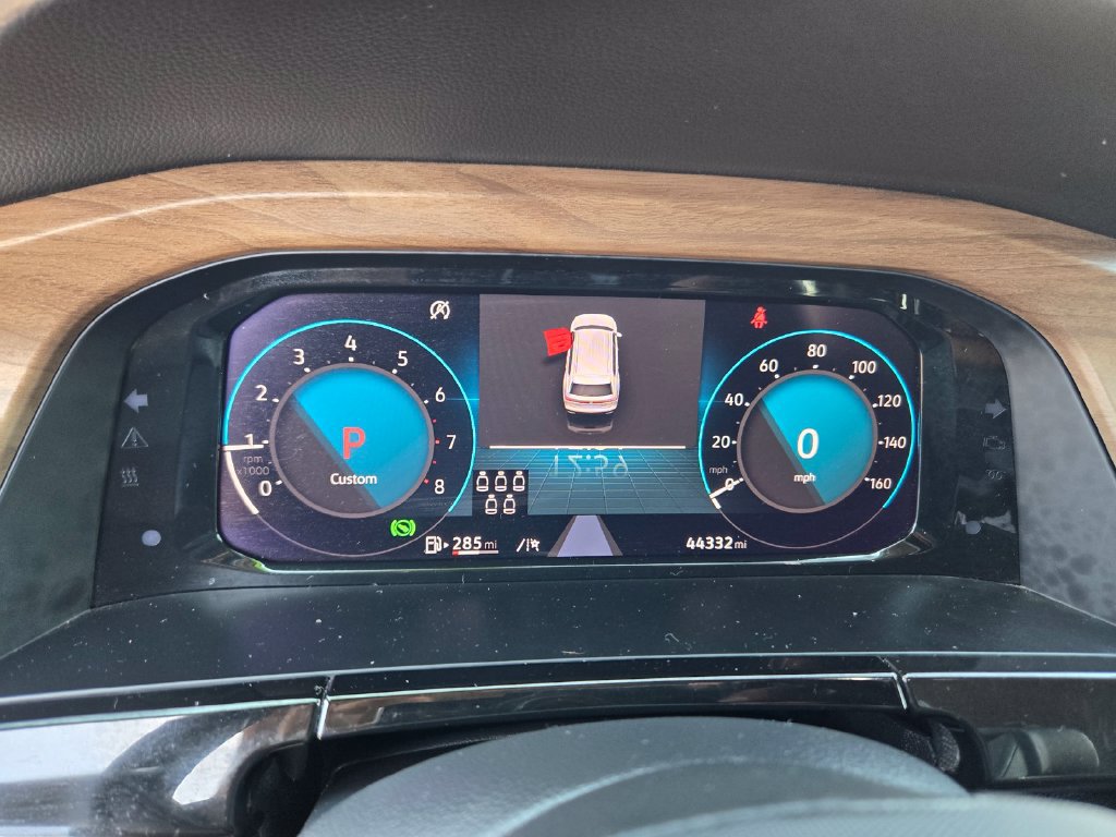 Used 2025 Volkswagen Atlas SE AWD/4WD image 18