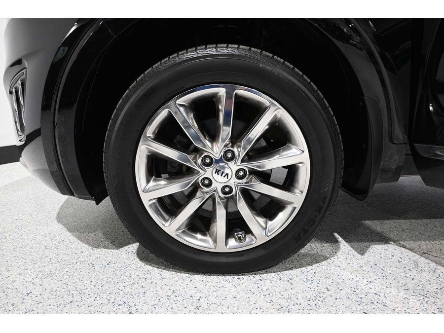 Used 2018 Kia Sorento SX FWD image 12