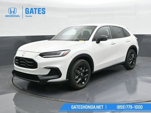 Certified 2025 Honda HR-V Sport image 6