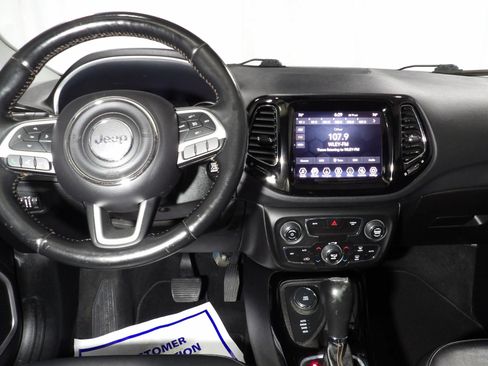 Used 2019 Jeep Compass Limited AWD/4WD image 12