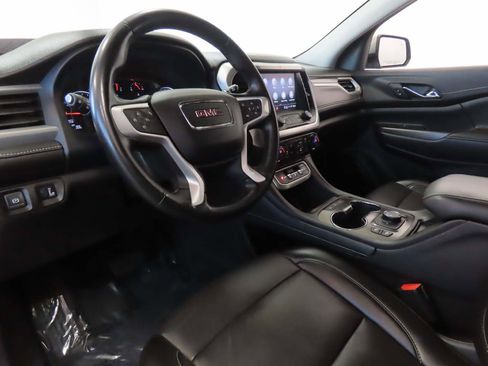 Used 2023 GMC Acadia SLT image 8