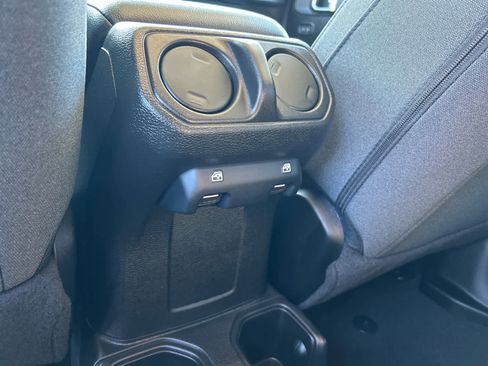 Used 2025 Jeep Wrangler Sport S image 41