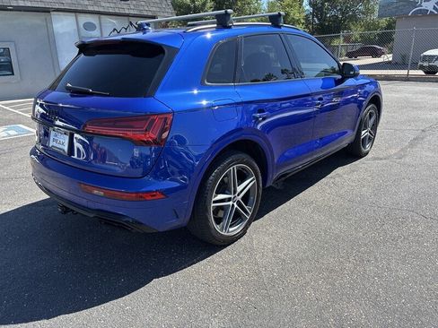 Used 2022 Audi Q5 e Premium Plus w/ Premium Plus Package AWD/4WD image 7