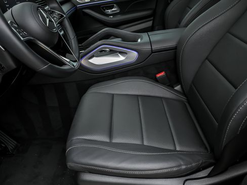 Used 2024 Mercedes-Benz GLE 350 4MATIC w/ AMG Line Exterior image 27