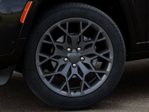 New 2026 Jeep Grand Cherokee L Summit w/ Obsidian Package image 8
