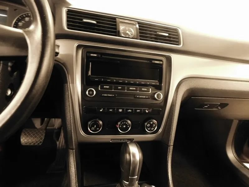 Used 2014 Volkswagen Passat 1.8T Wolfsburg Edition FWD image 23