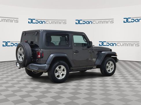 Used 2019 Jeep Wrangler Sport image 9