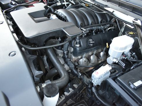 Used 2018 Chevrolet Silverado 1500 LT w/ All Star Edition image 49