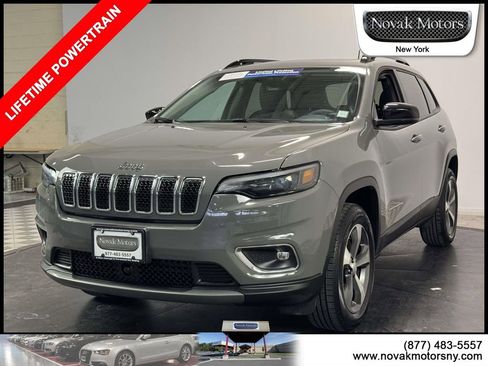 Used 2022 Jeep Cherokee Limited image 4