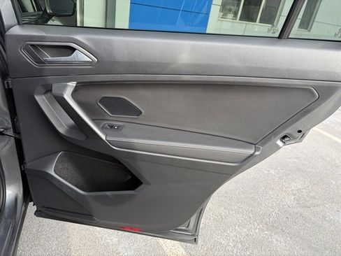 Used 2022 Volkswagen Tiguan S image 12