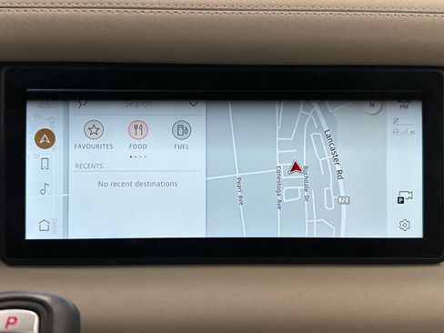 Used 2023 Land Rover Defender 110 SE image 32