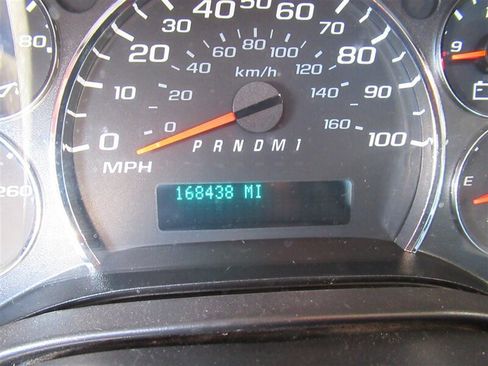 Used 2014 Chevrolet Express 2500 image 5