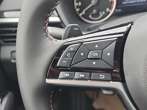 New 2025 Nissan Altima 2.5 SR image 9