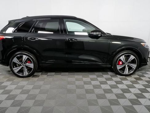 New 2025 Audi SQ5 Premium Plus image 2