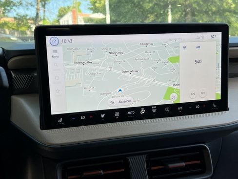 New 2025 Ford Maverick Lariat w/ 4K Tow Package image 13