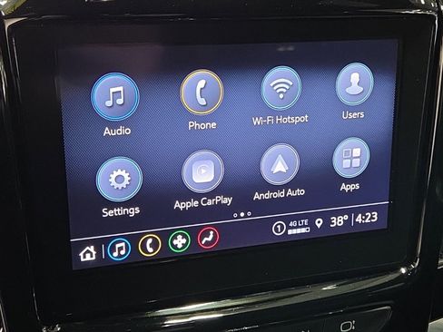 Used 2023 Chevrolet Traverse LT image 17