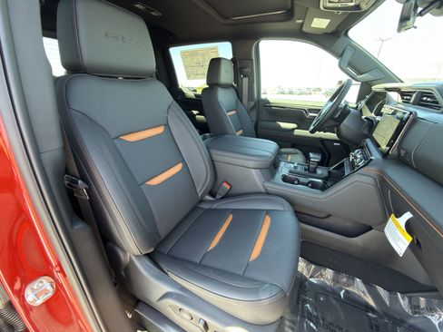 New 2026 GMC Sierra 1500 AT4 w/ AT4 Premium Package AWD/4WD image 17