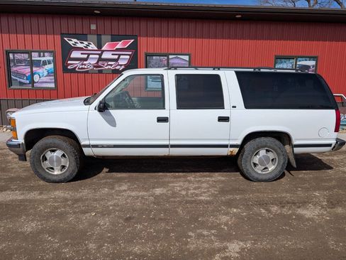 Used 1999 Chevrolet Suburban K1500 LT 4dr 4WD SUV w/ Preferred Equipment Group 3 image 1