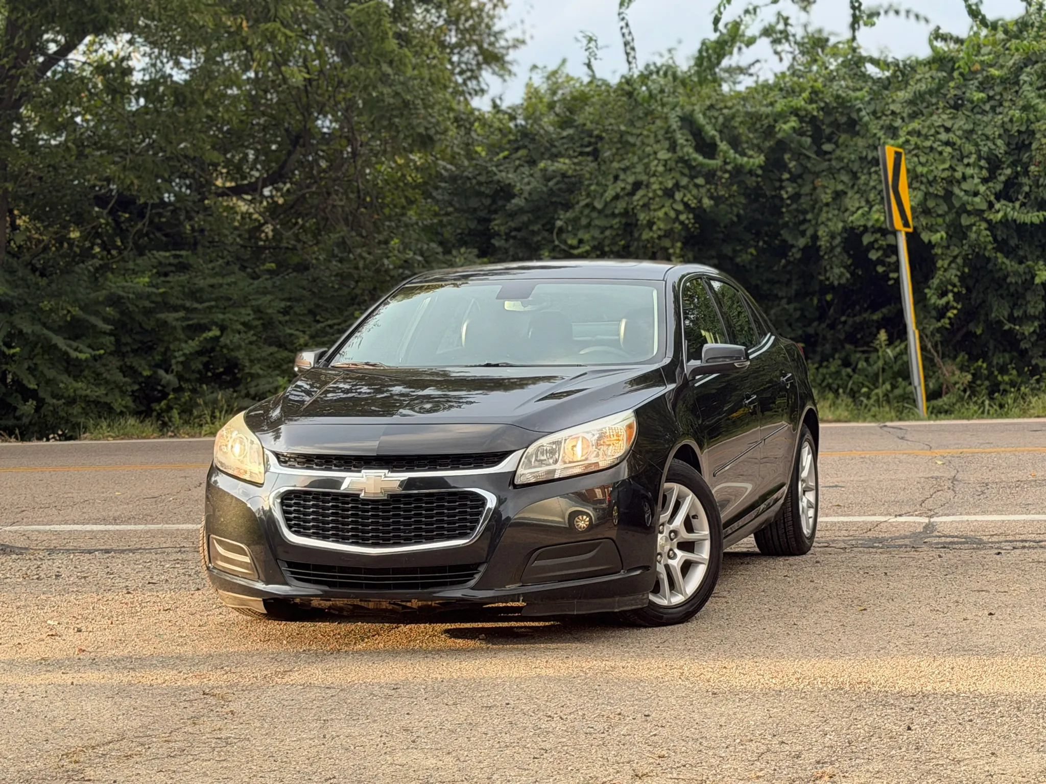 Used 2015 Chevrolet Malibu LT w/ Power Convenience Package FWD image 1