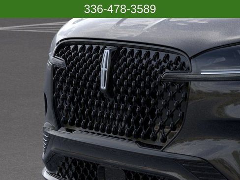New 2026 Lincoln Aviator Reserve w/ Jet Appearance Package RWD image 17
