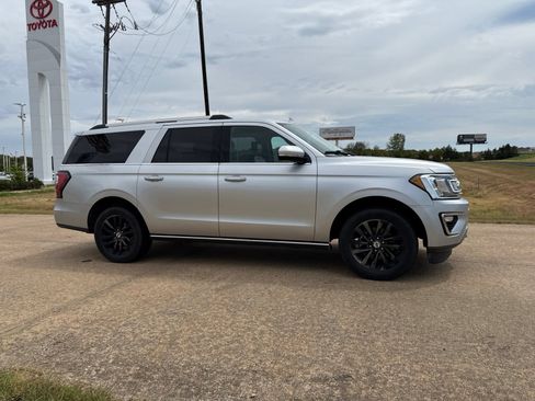Used 2019 Ford Expedition Max Limited AWD/4WD image 16
