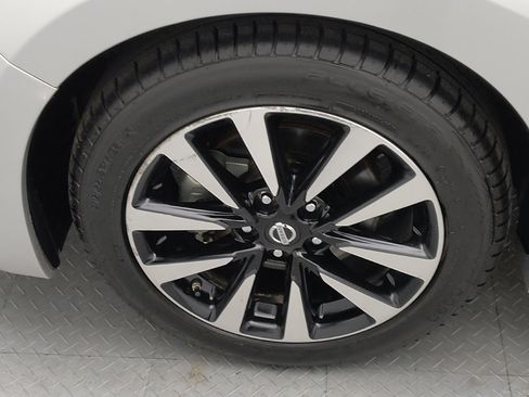 Used 2018 Nissan Altima 2.5 SV image 31